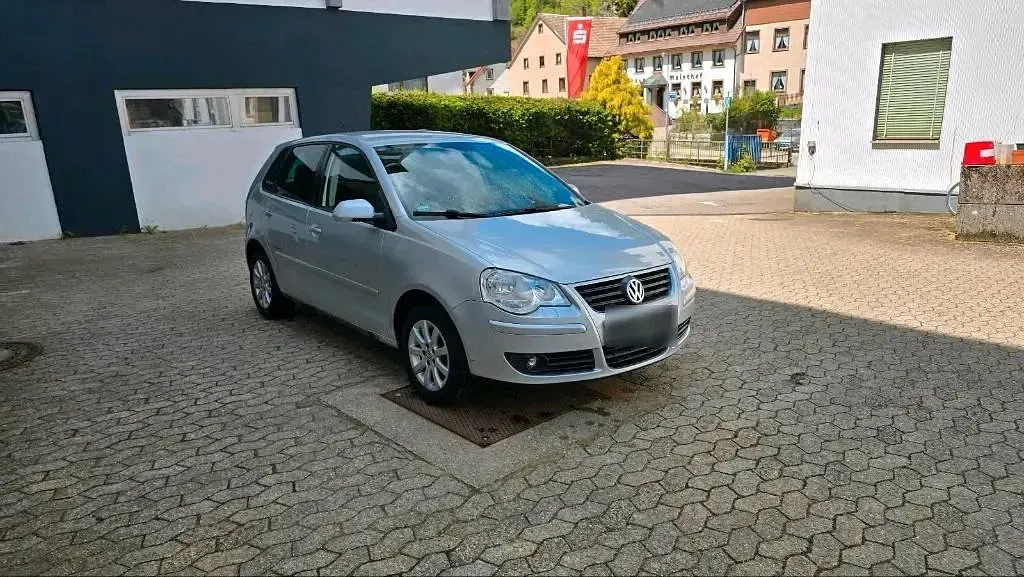 Gebraucht VW Polo 64 PS (47 kW) 2008 Silber Kleinwagen