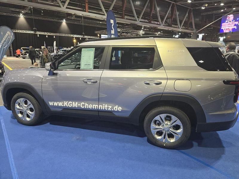 Grau Neu 2025 Ssangyong Torres SUV | 27.900 € - Bild 1/4