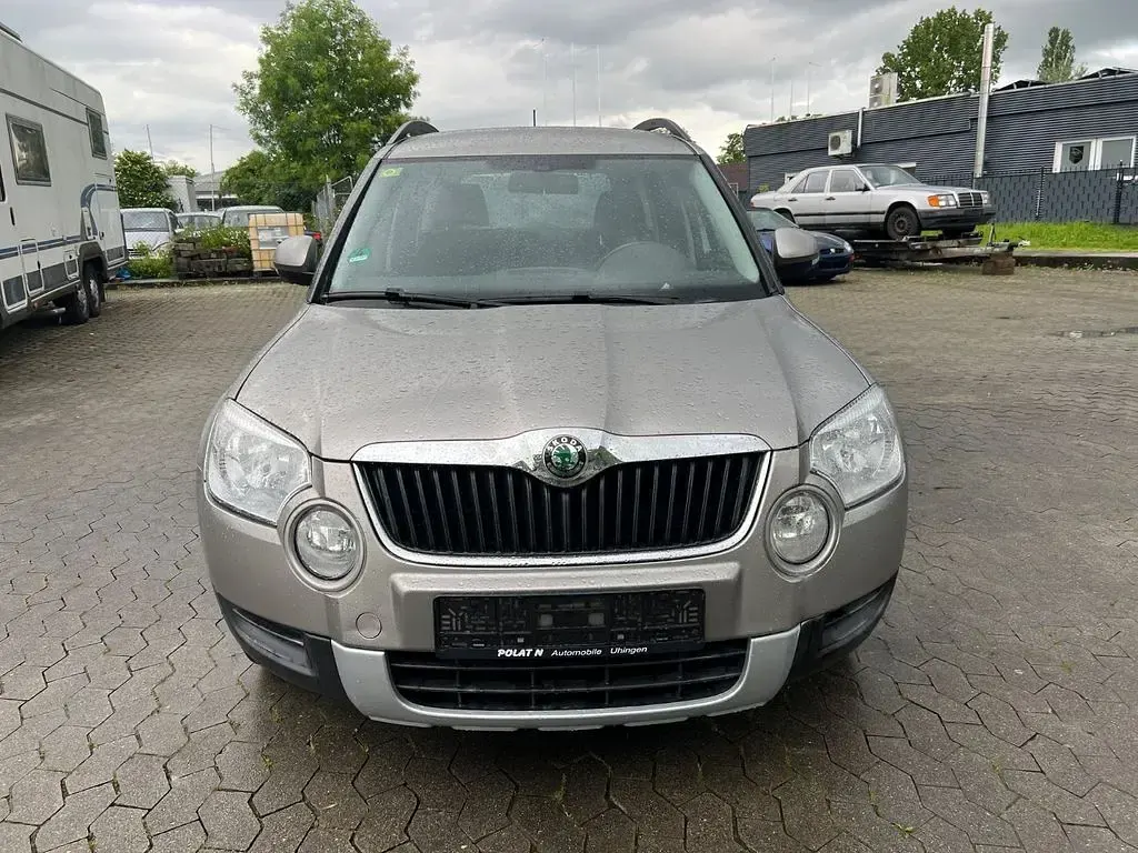 Gebraucht Skoda Yeti Ambition 105 PS (77 kW) 2010 Beige SUV