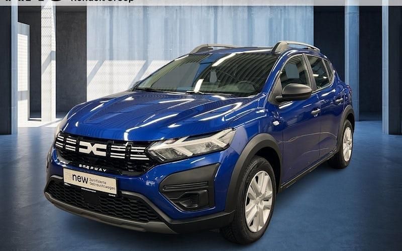 Gebraucht Dacia Sandero Essentiel 101 PS (74 kW) 2024 Blau Limousine