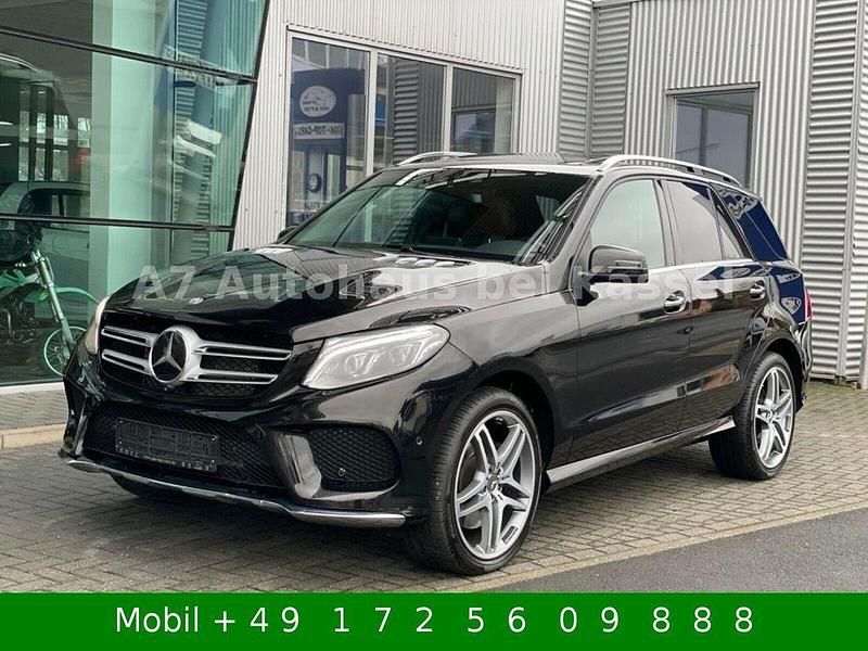 Obsidianschwarz metalliclack (metallic) Gebraucht 2016 Mercedes GLE500 AMG SUV | 38.999 € (Guter Preis) - Bild 1/4