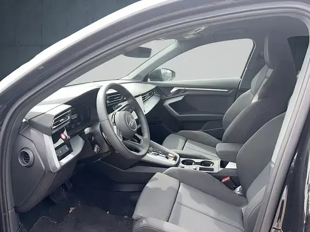 Gebraucht Audi A3 S-Line 150 PS (110 kW) 2025 Mythosschwarz metallic