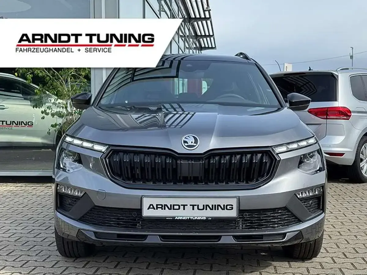 Neu Skoda Kamiq Monte Carlo 116 PS (85 kW) 2025 Graphitegrau metallic SUV
