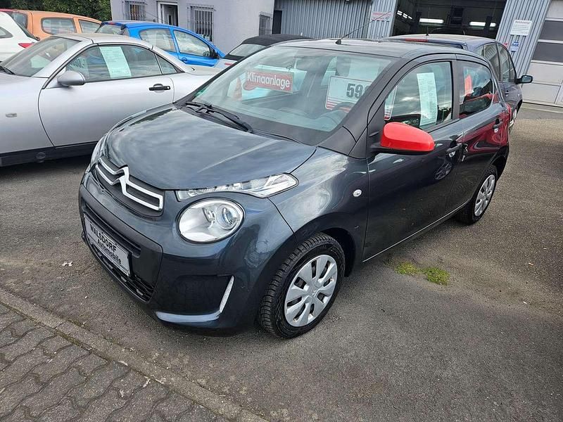 Dark grey mica 1e0/metallic Gebraucht 2015 Citroën C1 Live Kleinwagen | 5.990 € (Etwas zu teuer) - Bild 1/4