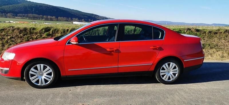 Gebraucht VW Passat Highline 170 PS (125 kW) 2006 Rot Limousine