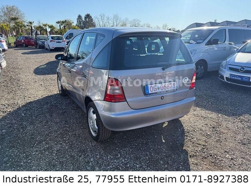 Gebraucht Mercedes A140 Elegance 82 PS (60 kW) 2000 Silber Limousine