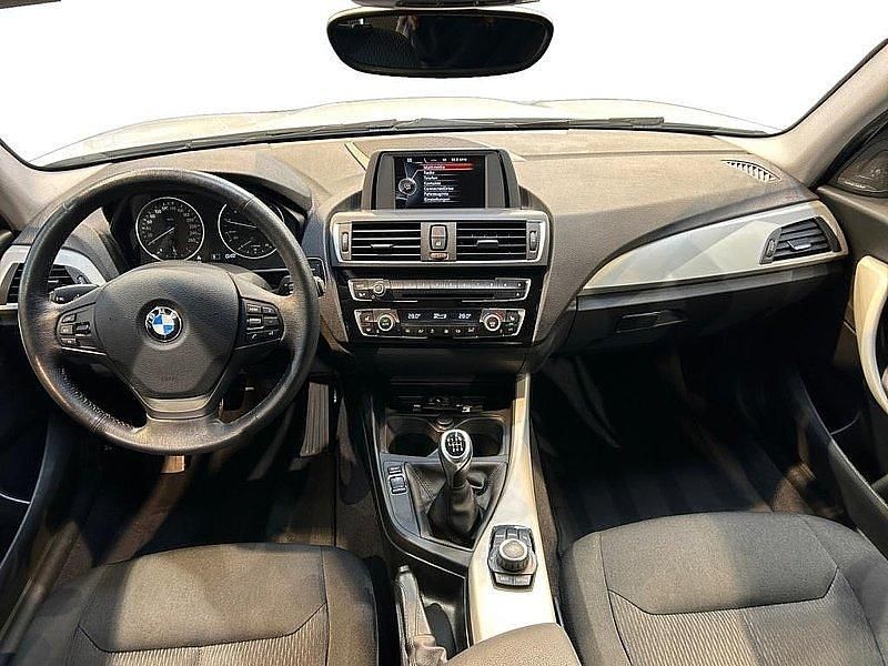 Gebraucht BMW 118 Advantage 136 PS (100 kW) 2016 Mineralweiss metallic Kleinwagen