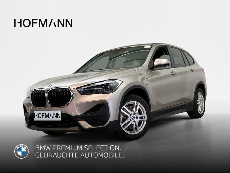 Kaschmirsilber metallic Gebraucht 2022 BMW X1 Advantage SUV | 23.927 € (Superpreis) - Bild 1/4