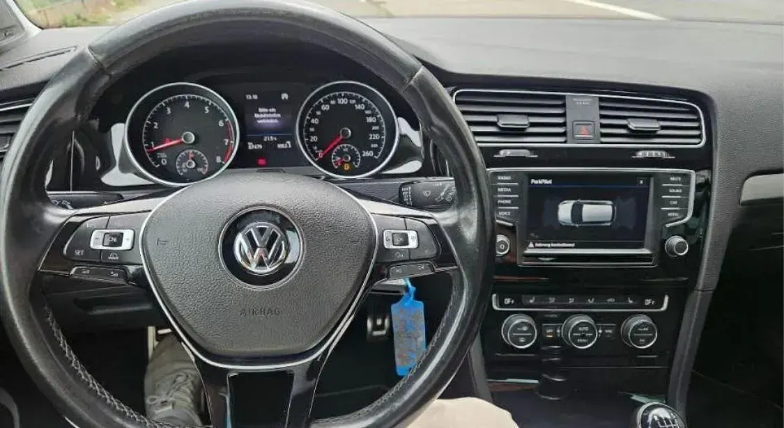 Gebraucht VW Golf VII Allstar 86 PS (63 kW) 2016 Schwarz Limousine