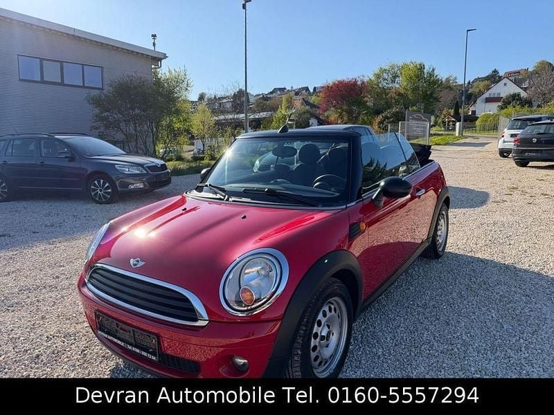 Käytetty Mini One Cabriolet 98 HP (72 kW) 2010 Punainen Avoauto