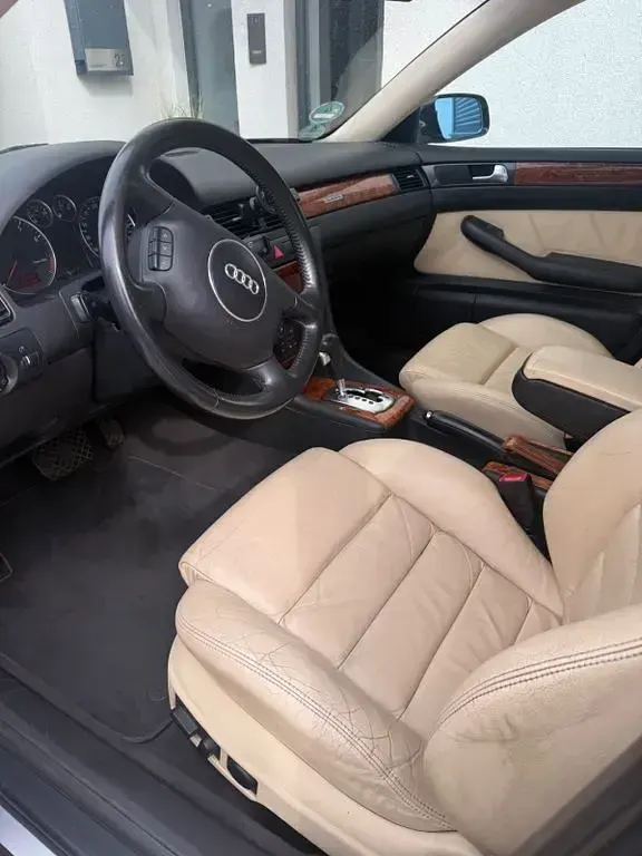 Używany Audi A6 Sport 299 KM (219 kW) 2001 Czarny Sedan/Limuzyna