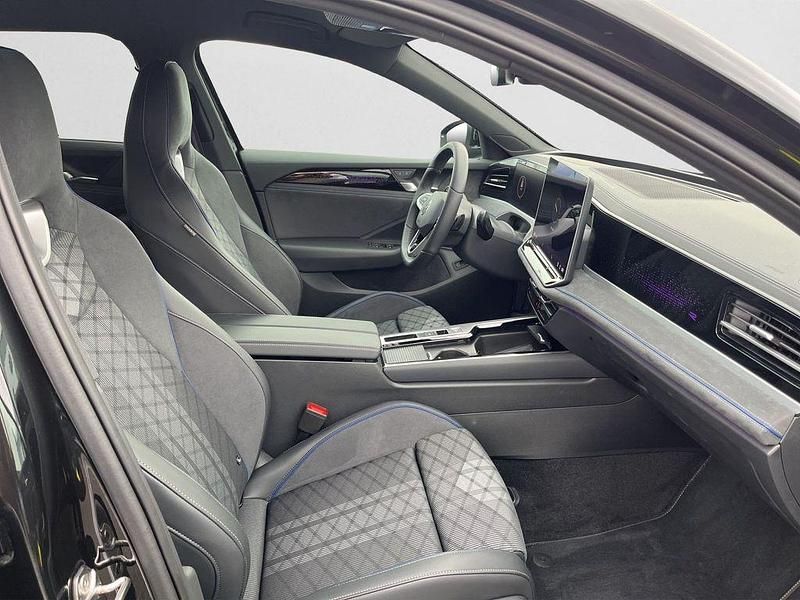 Usata VW Passat IQ Drive 150 CV (110 kW) 2025 Nero Station wagon