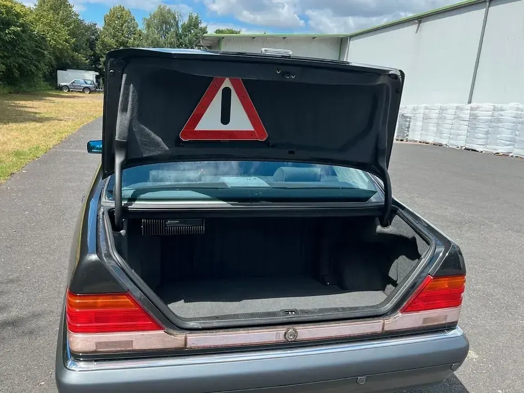 Gebraucht Mercedes S420 279 PS (205 kW) 1995 Schwarz Limousine