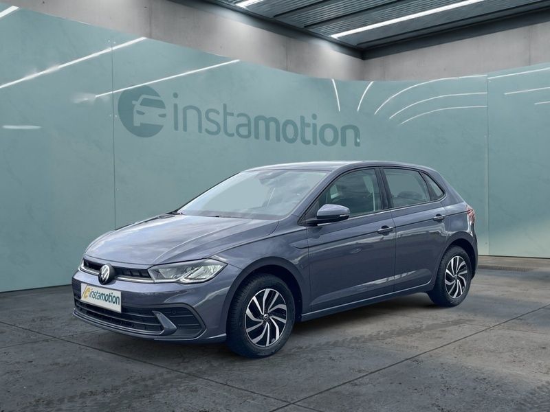 Grau Gebraucht 2024 VW Polo IQ Drive Limousine | 22.010 € (Fairer Preis) - Bild 1/4