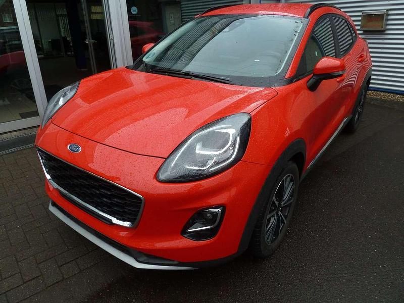 Usata Ford Puma Titanium 125 CV (91 kW) 2021 Rosso SUV