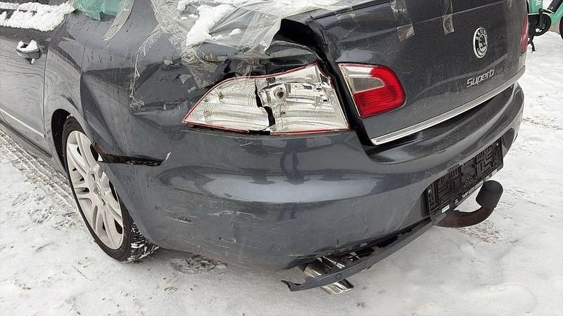 Gebraucht Skoda Superb Elegance 260 PS (191 kW) 2009 Grau Limousine