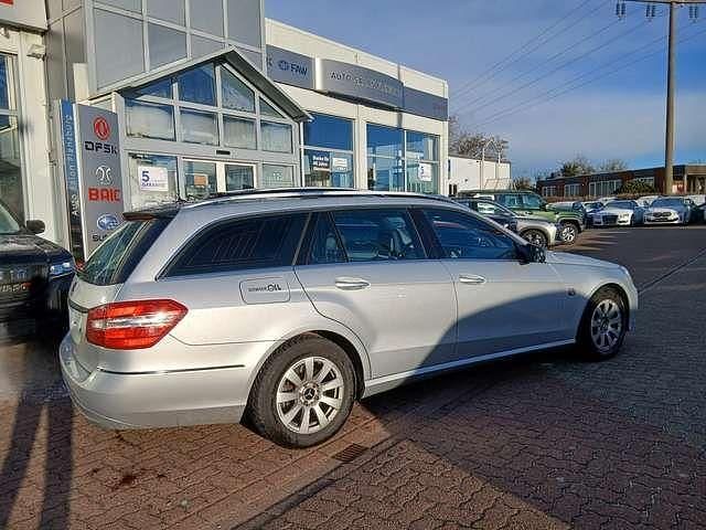 Gebraucht Mercedes E200 184 PS (135 kW) 2010 Grau Kombi