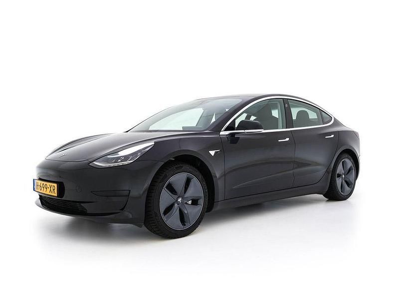 Gebraucht Tesla Model 3 Standard Range 175 kW (238 PS) 2020 Schwarz Limousine