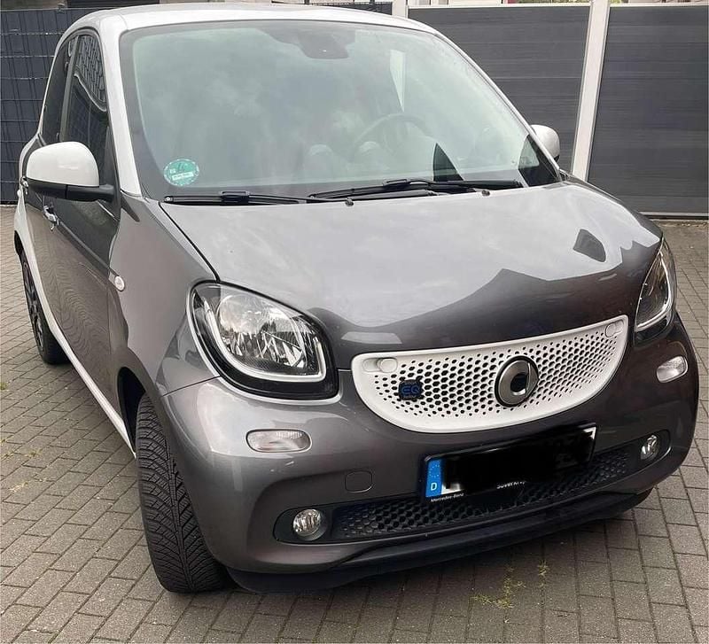 Weiß Gebraucht 2019 Smart ForFour Electric Drive Kleinwagen | 8.250 € (Fairer Preis) - Bild 1/4