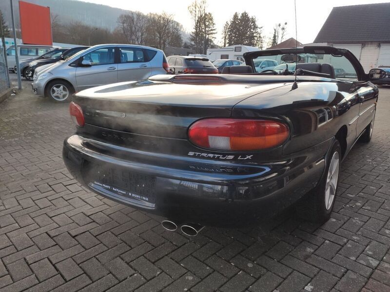 Occasion Chrysler Stratus 163 ch (119 kW) 1999 Noir Cabriolet