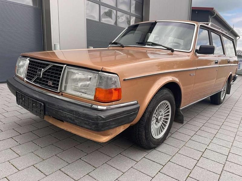 Gebraucht Volvo 245 101 PS (74 kW) 1981 Woodside tan metallic brown Kombi