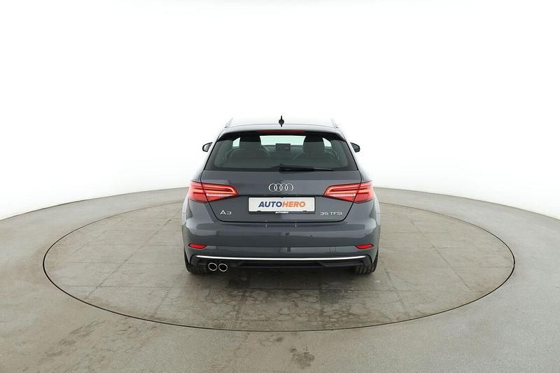 Gebraucht Audi A3 Sport 150 PS (110 kW) 2018 Grau Limousine