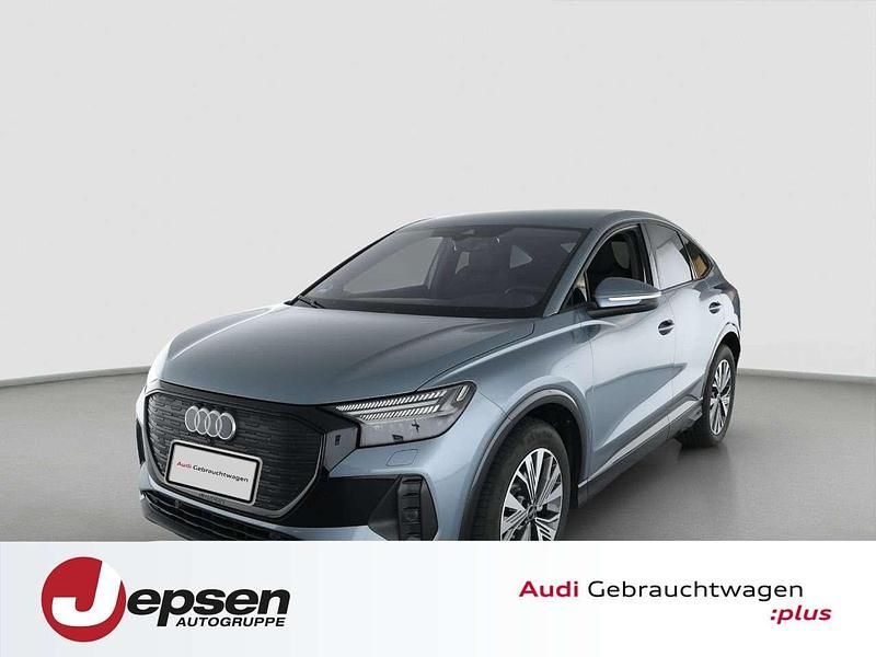 Geysirblau metallic Gebraucht 2025 Audi Q4 Sportback e-tron Ambiente SUV | 41.970 € - Bild 1/4