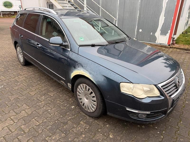 Grau Gebraucht 2006 VW Passat Highline Kombi | 1.500 € (Superpreis) - Bild 1/4