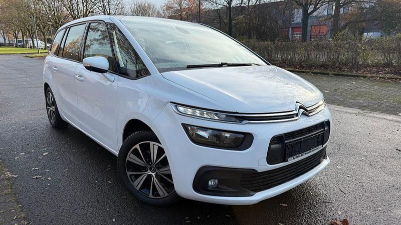 Weiß Gebraucht 2017 Citroën Grand C4 Picasso Business Class Van / Kleinbus | 8.700 € (Guter Preis) - Bild 1/4