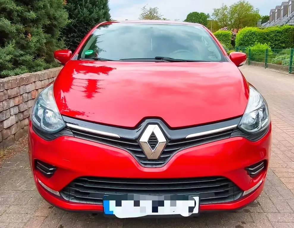 Gebraucht Renault Clio 90 PS (66 kW) 2017 Rot Limousine