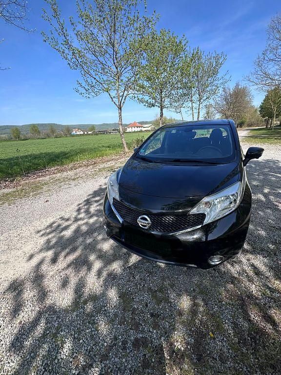 Second-hand Nissan Note Acenta 80 CP (58 kW) 2014 Negru Hatchback