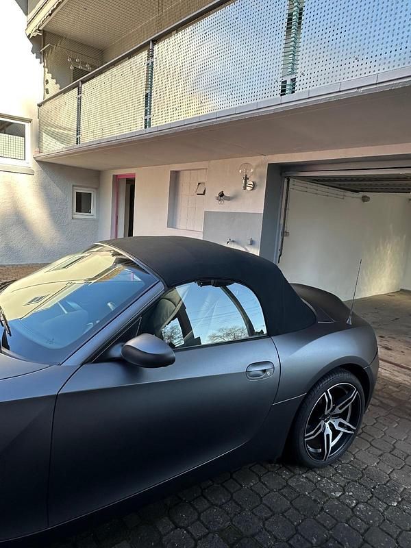 Gebraucht BMW Z4 170 PS (125 kW) 2004 Grau Cabrio