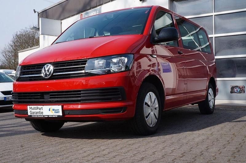 Gebraucht VW Multivan Trendline 150 PS (110 kW) 2019 Rot Van / Kleinbus
