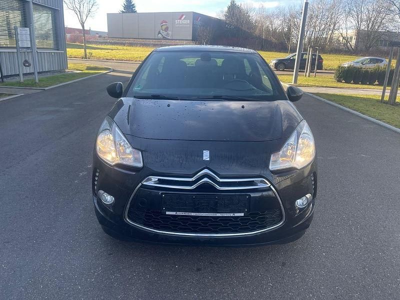 Schwarz Gebraucht 2011 Citroën DS3 Sport Chic Limousine | 4.999 € (Fairer Preis) - Bild 1/4
