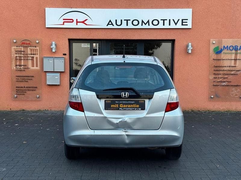 Gebraucht Honda Jazz Trend 90 PS (66 kW) 2009 Silber Kleinwagen