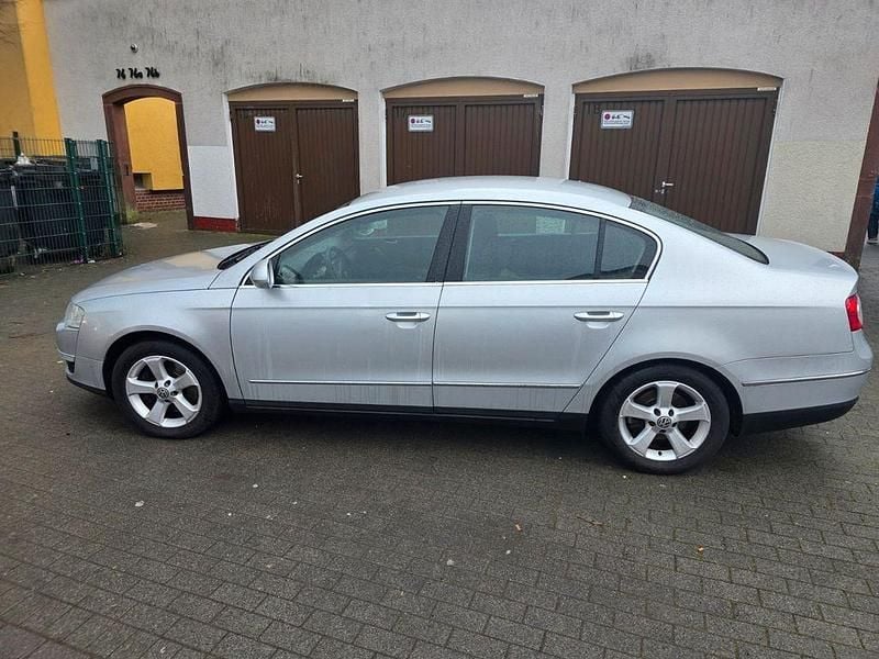 Gebraucht VW Passat Trendline 105 PS (77 kW) 2007 Silber Limousine