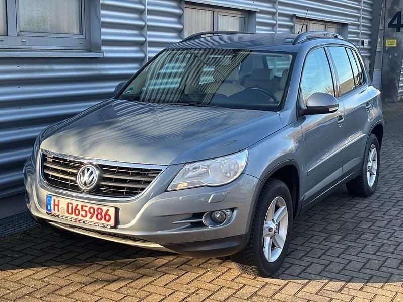 Gebraucht VW Tiguan 150 PS (110 kW) 2009 Grau SUV