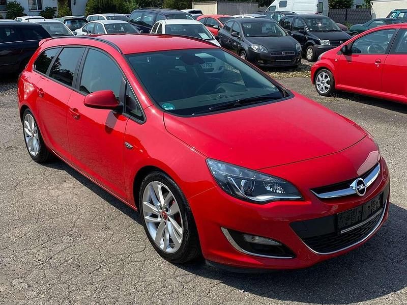 Other Gebraucht 2012 Opel Astra Edition Kombi | 6.390 € (Fairer Preis) - Bild 1/4