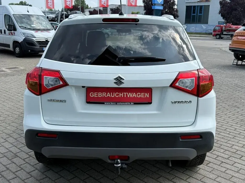 Gebraucht Suzuki Vitara Comfort 120 PS (88 kW) 2018 Weiß SUV