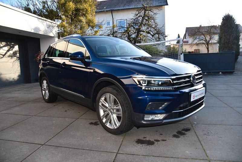 Gebraucht VW Tiguan Highline 150 PS (110 kW) 2017 Blau SUV