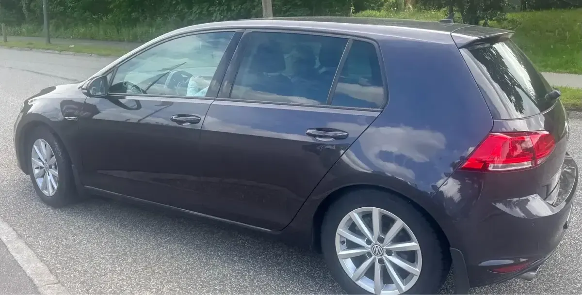 Second-hand VW Golf VII LOUNGE 110 CP (80 kW) 2015 Gri Berlinǎ