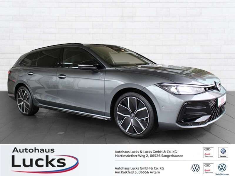 Gebraucht VW Passat R-line 193 PS (141 kW) 2024 Grau (diabasgrau metallic grenadillschwarz metallic) Kombi