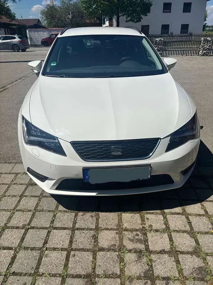 Gebraucht Seat Leon Style 150 PS (110 kW) 2015 Weiß Kombi