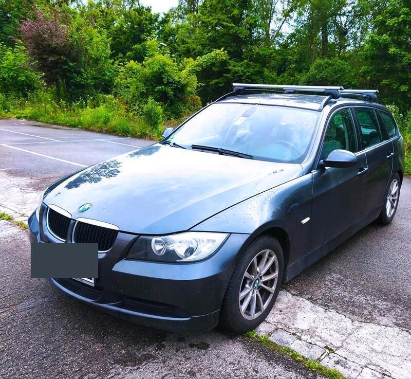Grau Gebraucht 2006 BMW 318 Kombi | 1.500 € (Superpreis) - Bild 1/4