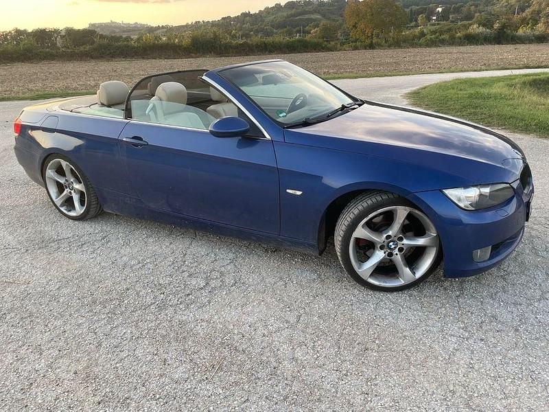 Gebraucht BMW 325 Cabriolet Performance 218 PS (160 kW) 2008 Blau Cabrio