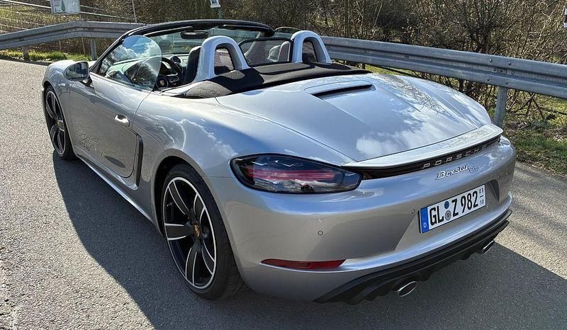 Gebraucht Porsche Boxster 400 PS (294 kW) 2023 Silber Cabrio