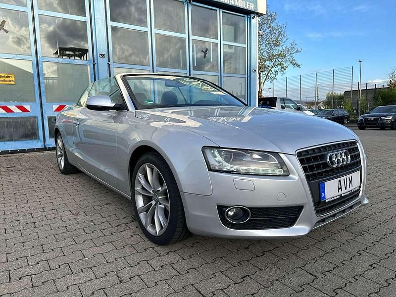 Gebraucht Audi A5 Cabriolet 160 PS (117 kW) 2011 Eissilber metallic Cabrio