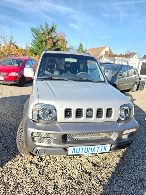 Silber Gebraucht 2007 Suzuki Jimny SUV | 12.890 € (Etwas zu teuer) - Bild 1/4