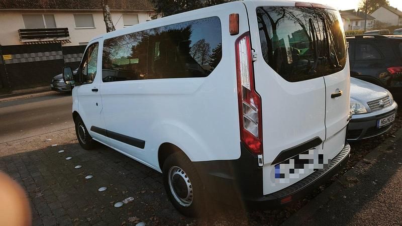 Gebraucht Ford Transit Custom 104 PS (76 kW) 2016 Weiß Van / Kleinbus