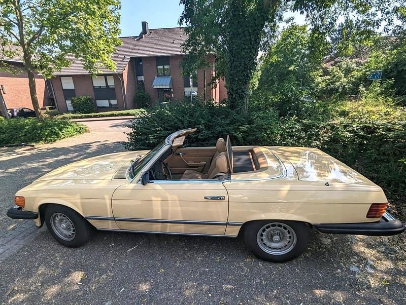 Gebraucht Mercedes SL380 218 PS (160 kW) 1981 Gelb Cabrio